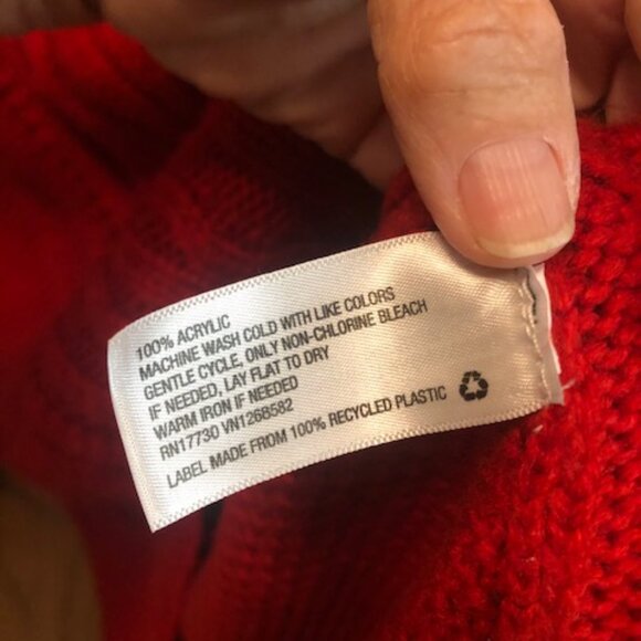 Merona Women's Red Cable knit long sleeved pullover Sweater Size S/P - Picture 4 of 4